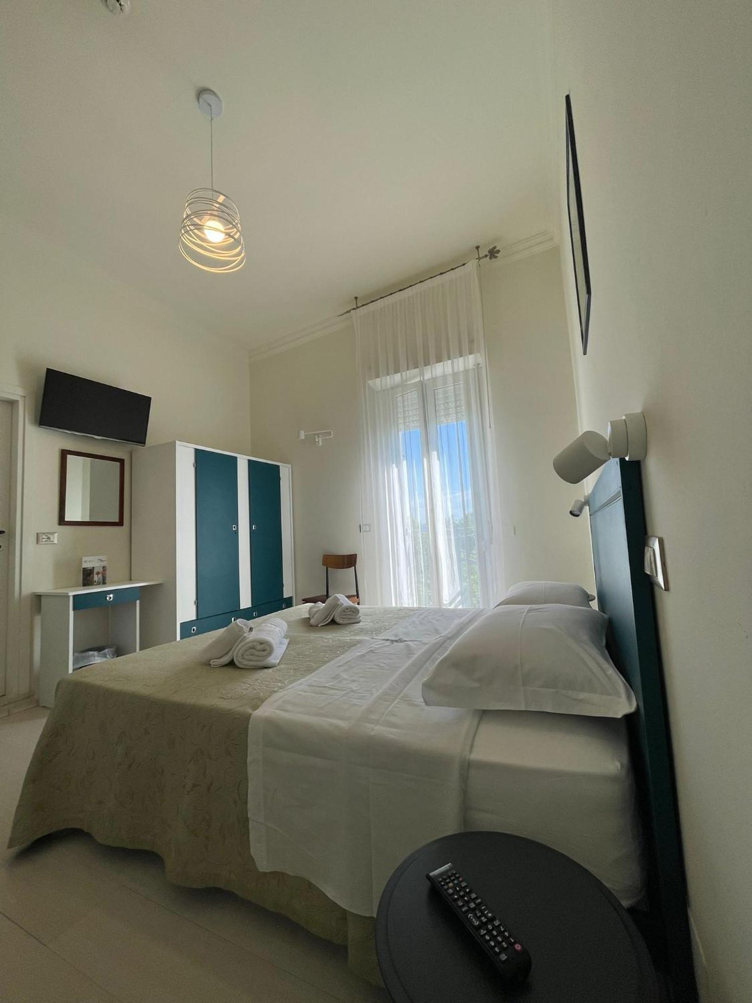 Hotel Dei Platani Rimini Esterno foto