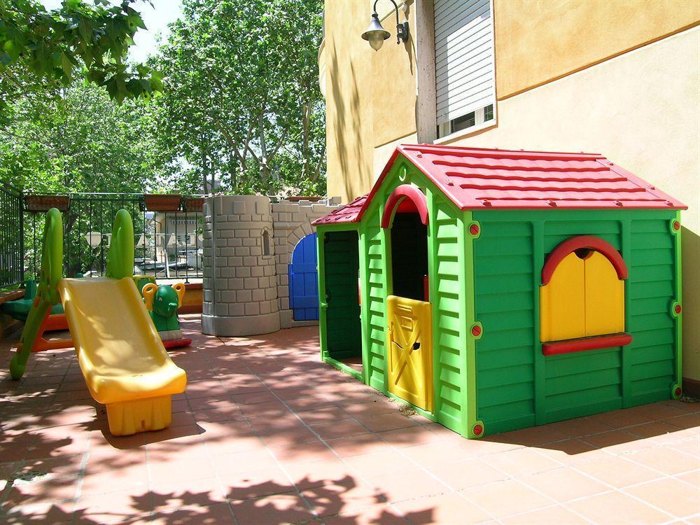 Hotel Dei Platani Rimini Esterno foto