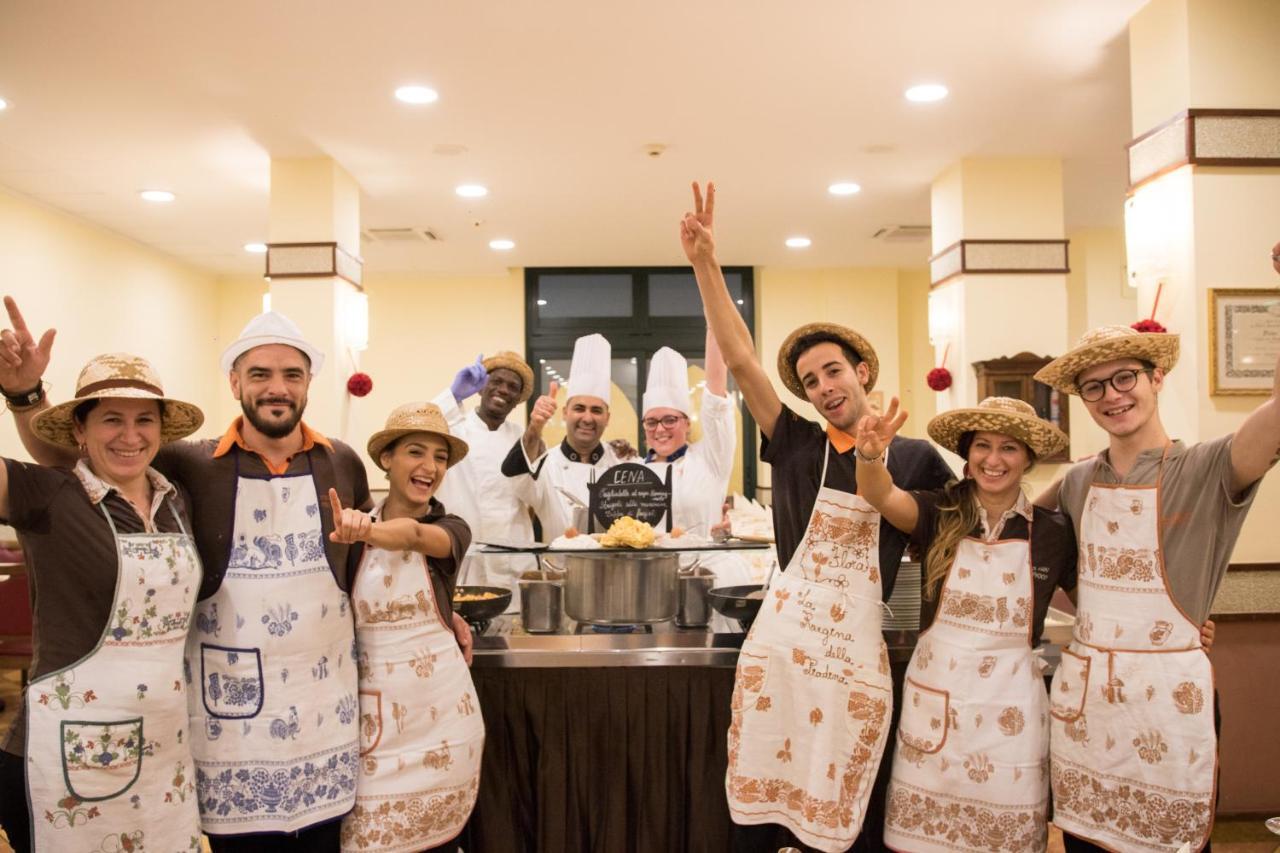 Hotel Dei Platani Rimini Esterno foto